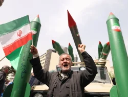 Iran Membangkang, AS Bisa Luncurkan Serangan Nuklir Balasan