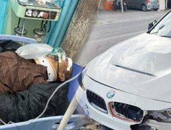 Kecelakaan Maut Dini Hari: Pemulung Dihantam Mobil Mewah, Nyawa Tak Tertolong