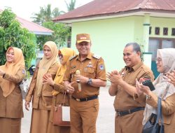 Pemko Payakumbuh Bagikan Tas dan ATK Gratis di Hari Pertama Sekolah