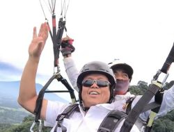 Warga Payakumbuh Mengantre BLTS Kesra, Wawako Ingatkan